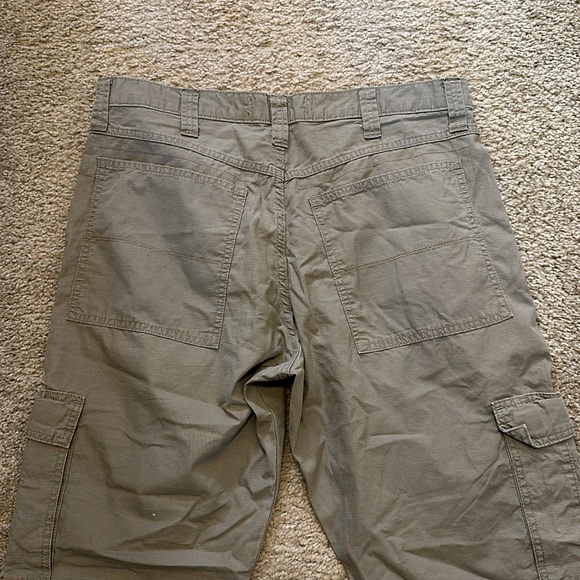 Two pair of old style wranglers 34X30 - Picture 9 of 9